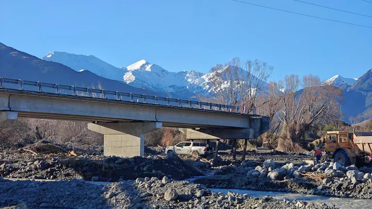 Kaikoura Mayor Craig Mackle says the town is open for visitors, while rural roads remain badly affected by flooding.